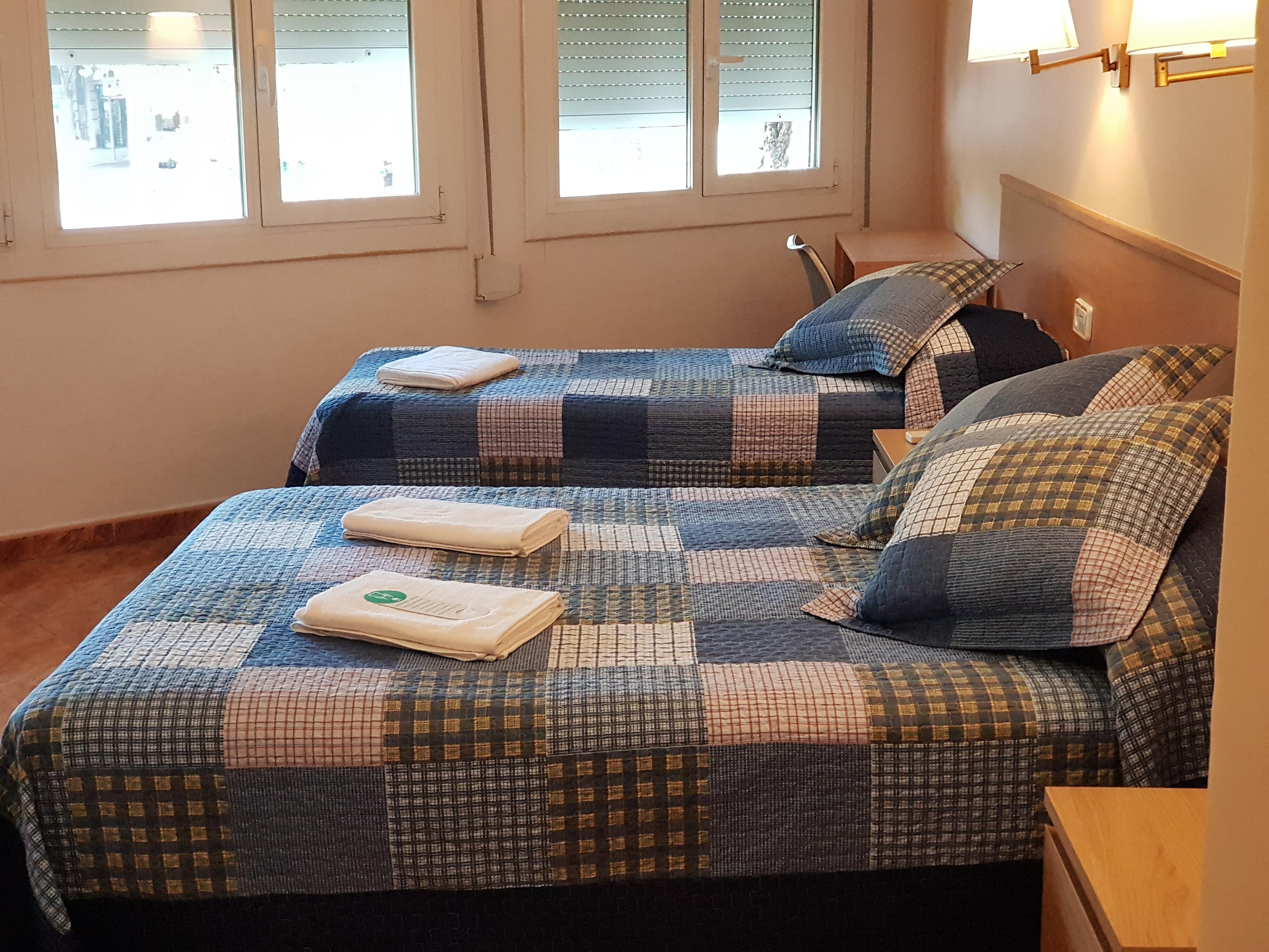 Hostal Rio De Castro Барселона Екстериор снимка