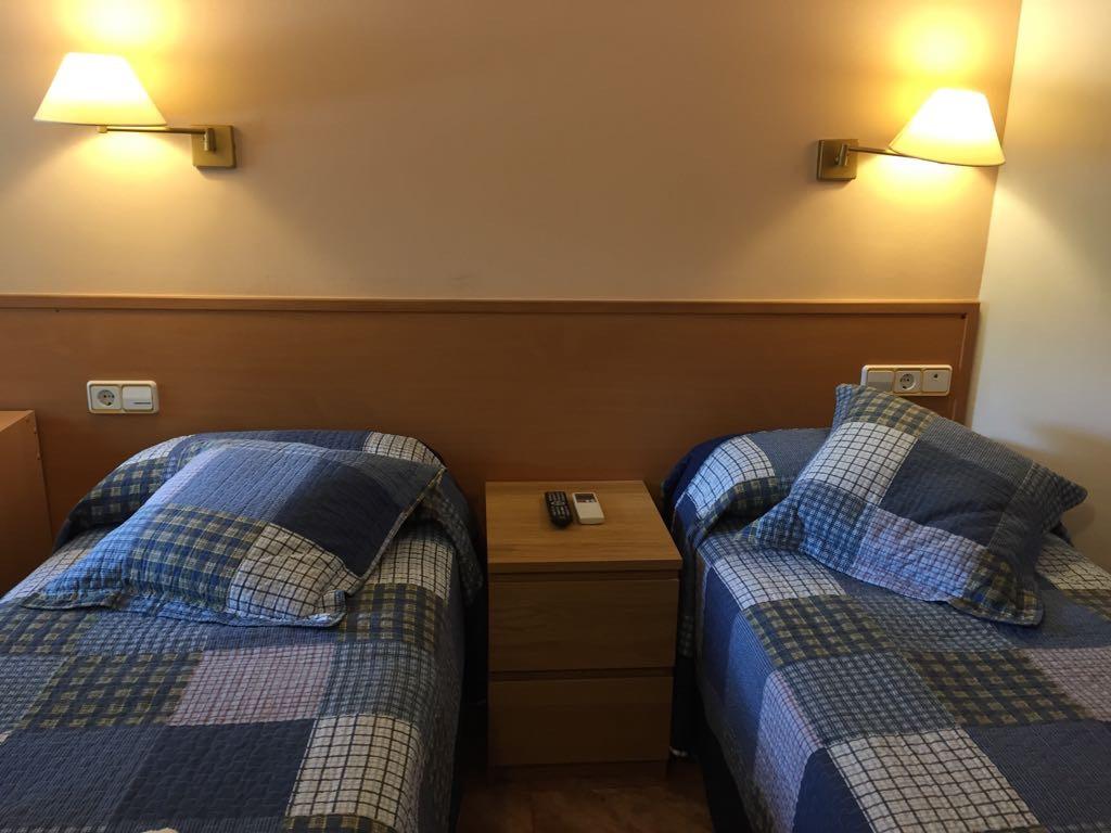 Hostal Rio De Castro Барселона Екстериор снимка