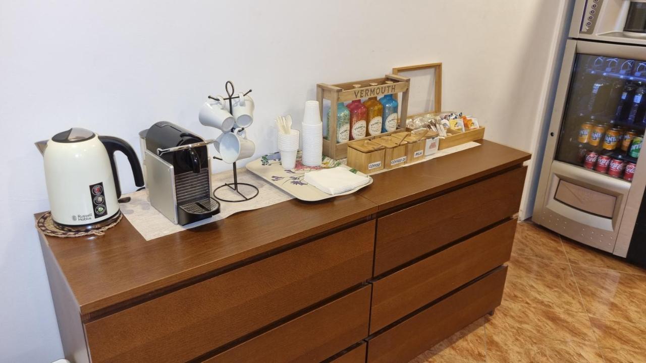 Hostal Rio De Castro Барселона Екстериор снимка