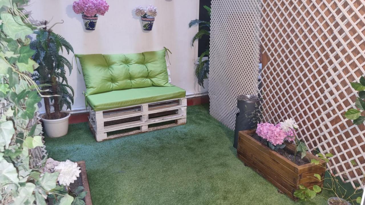 Hostal Rio De Castro Барселона Екстериор снимка