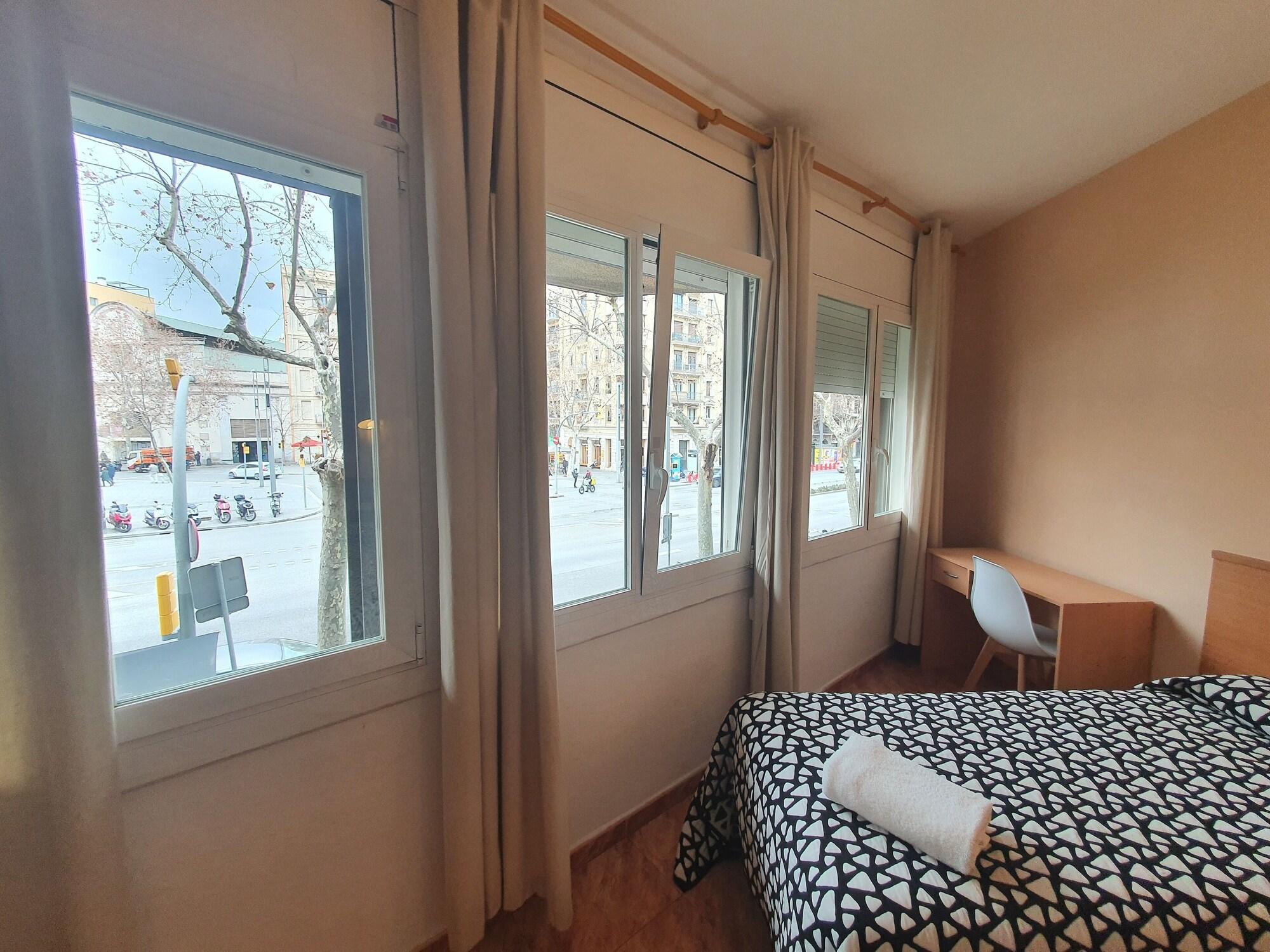 Hostal Rio De Castro Барселона Екстериор снимка